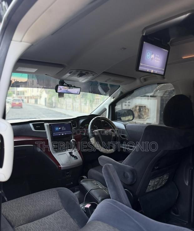 Toyota Alphard 2.4 Petrol AWD 2009 Black