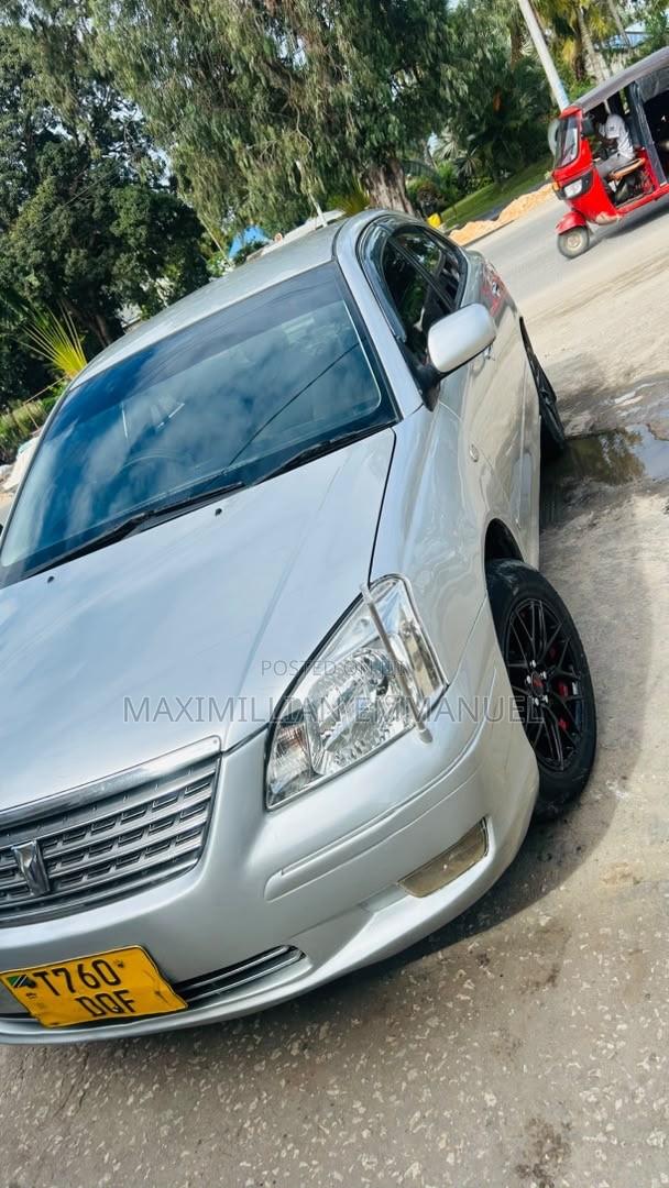 Toyota Premio 2005 Silver