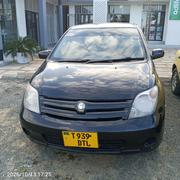 Toyota IST 2004 Black for sale