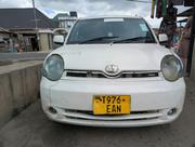 Toyota Sienta 2013 White for sale