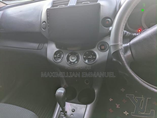 Toyota RAV4 2005 White