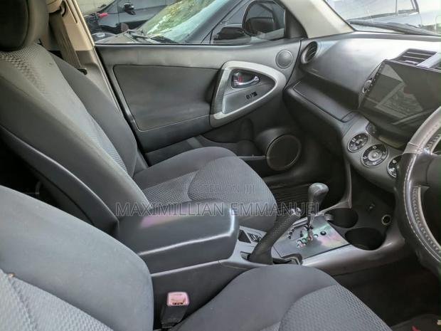 Toyota RAV4 2005 White