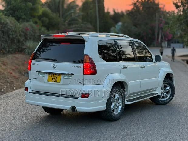 Toyota Land Cruiser Prado 2004 White