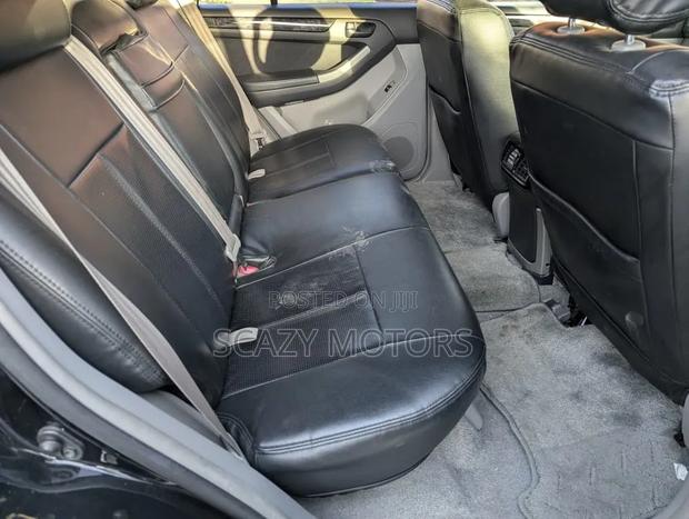 Toyota Hilux Surf 2005 Black