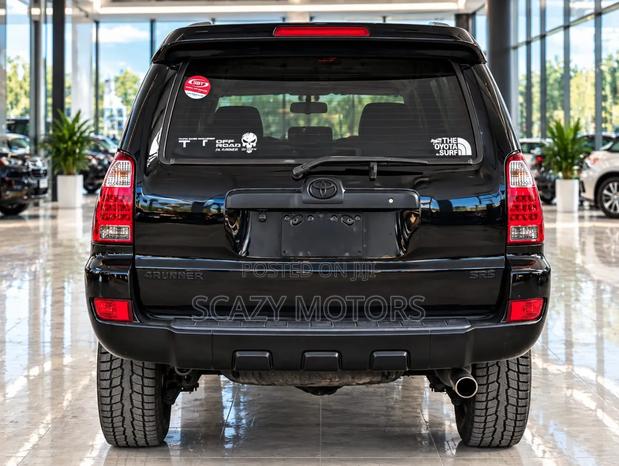 Toyota Hilux Surf 2005 Black