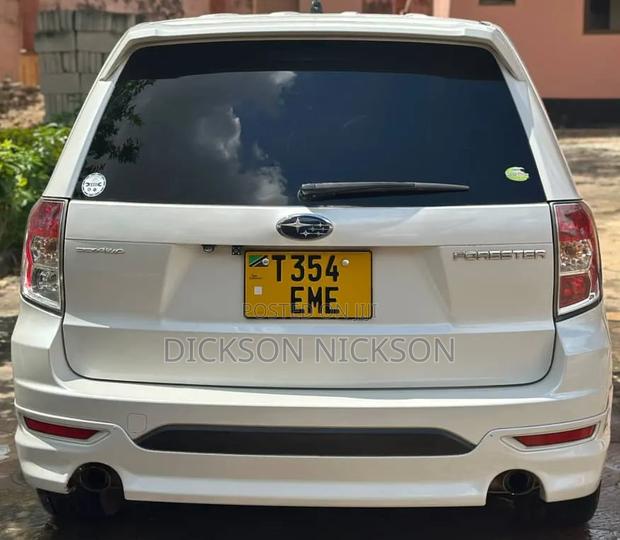 Subaru Forester 2.0D X 2011 White