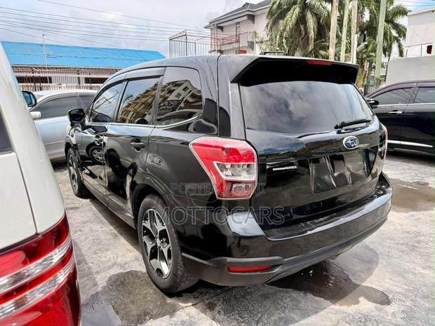 Subaru Forester 2012 Black