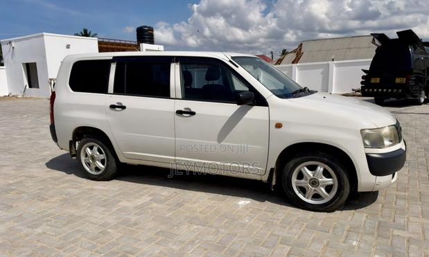 Toyota Probox 2005 White