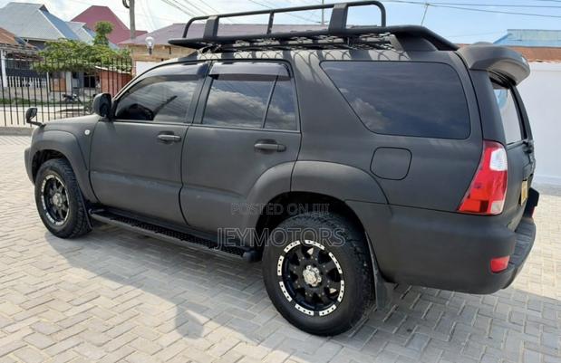 Toyota Hilux Surf 2007 Black