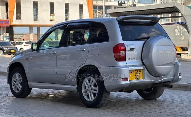Toyota RAV4 Automatic 2003 Silver
