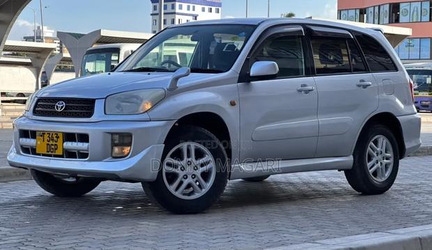 Toyota RAV4 Automatic 2003 Silver