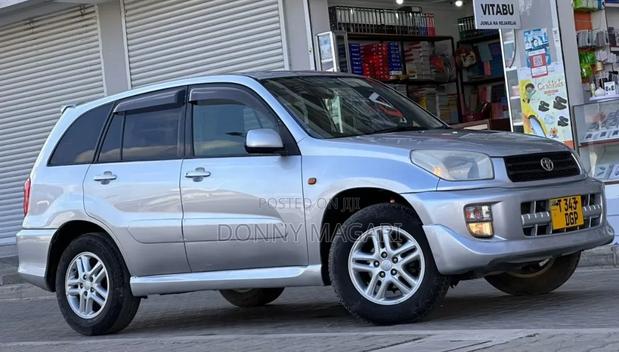 Toyota RAV4 Automatic 2003 Silver