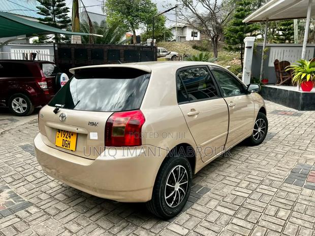 Toyota Corolla RunX 2002 Beige