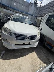 Toyota Vanguard 2010 Pearl for sale