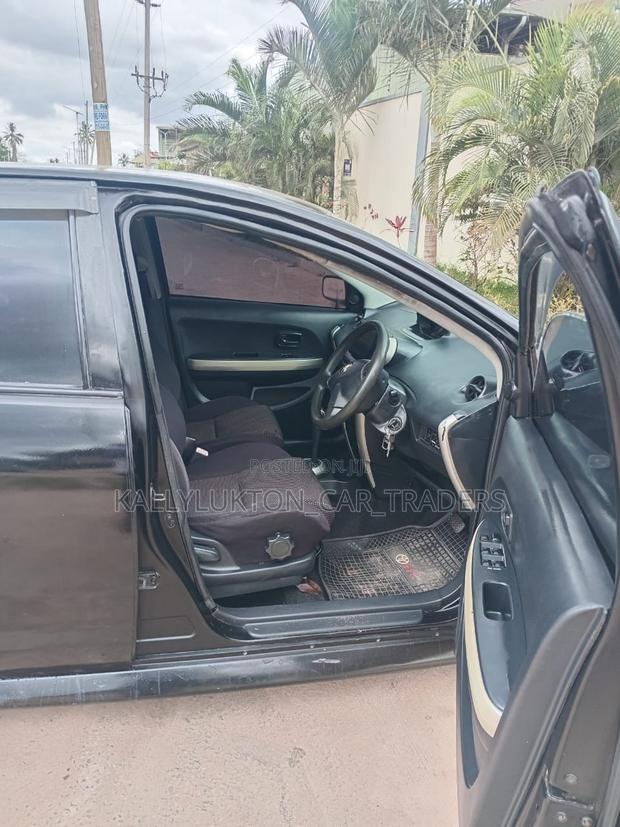 Toyota IST 2006 Black