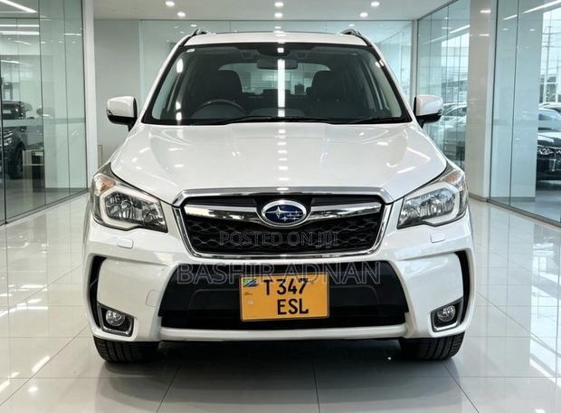 Subaru Forester 2.0XT Premium 4dr SUV AWD (2.0L 4cyl Turbo CVT) 2014