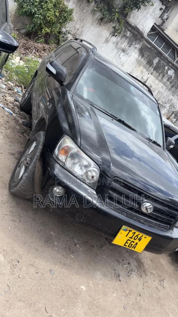 Toyota Kluger 2004 Black