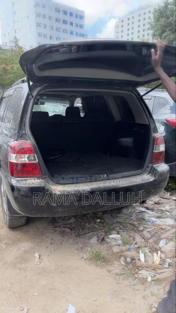 Toyota Kluger 2004 Black