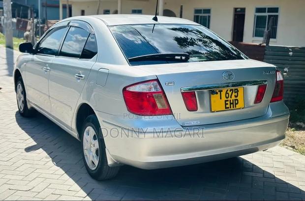 Toyota Premio 2004 Silver