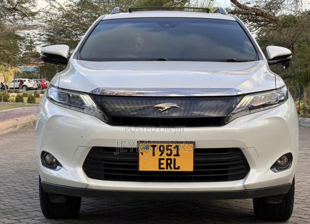 Toyota Harrier 2016 White