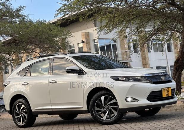 Toyota Harrier 2016 White