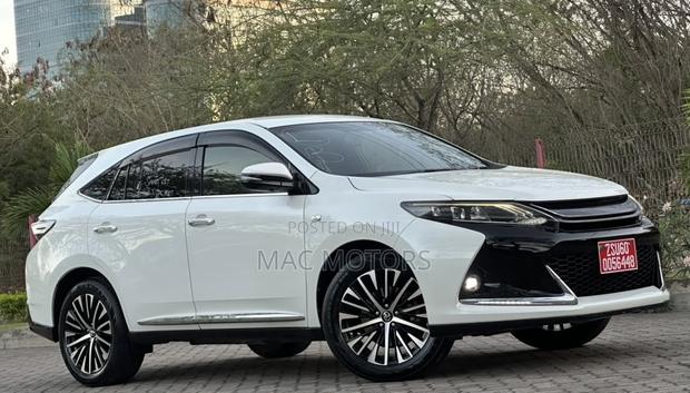 Toyota Harrier 2015 Off white