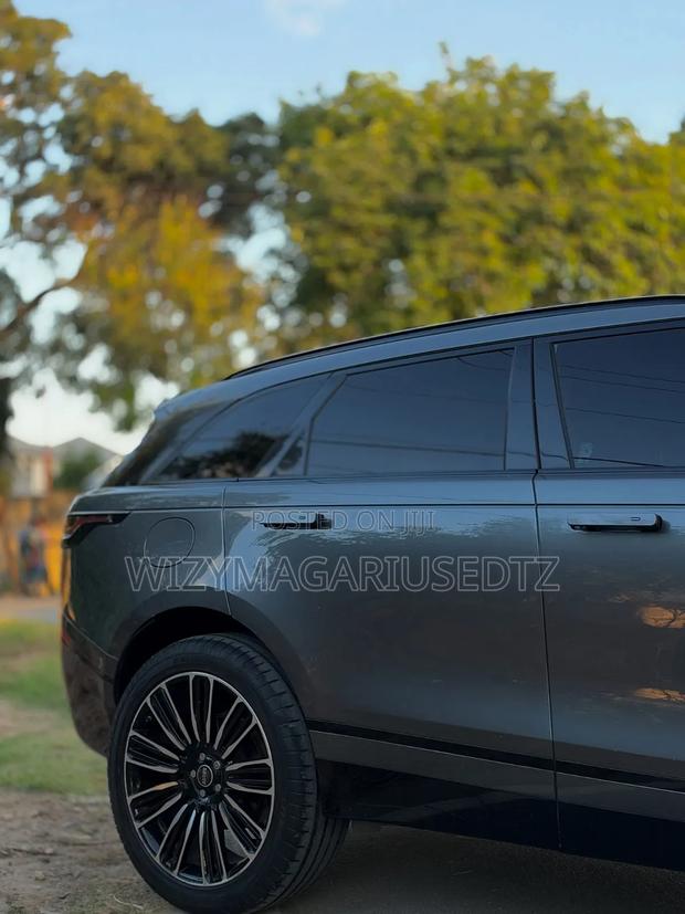 Land Rover Range Rover Velar 2019 Gray