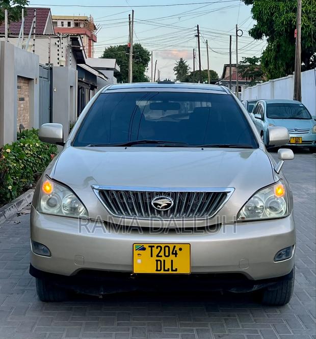 Toyota Harrier 2005 Gold