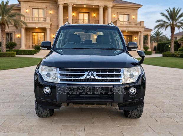 Mitsubishi Pajero 2010 Black