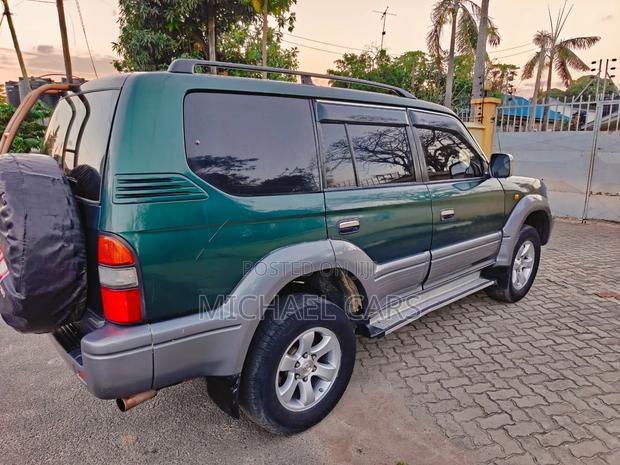 Toyota Land Cruiser Prado 1998 Green