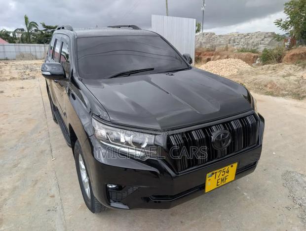 Toyota Land Cruiser Prado 2005 Black