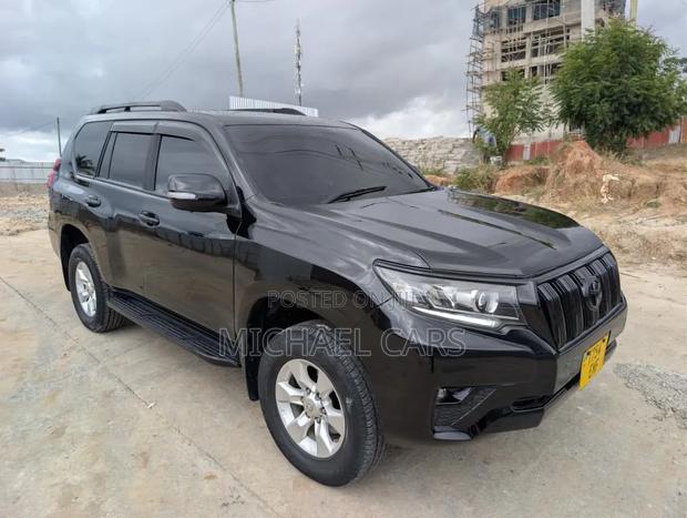 Toyota Land Cruiser Prado 2005 Black