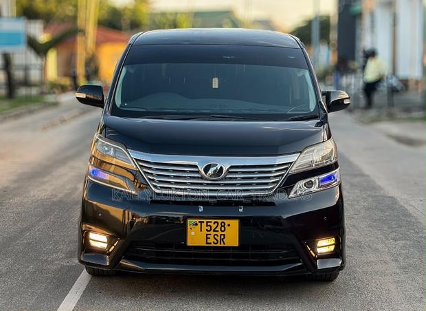 Toyota Vellfire 2011 Black