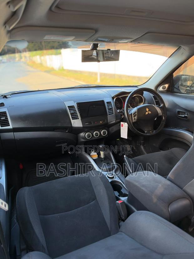 Mitsubishi Outlander 2006 Matt Black