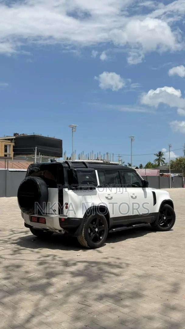 Land Rover Defender 2021 White