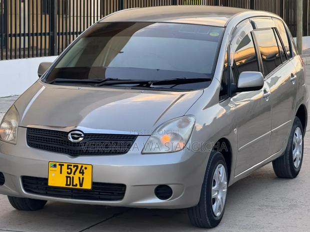 Toyota Corolla Spacio 2005 Silver