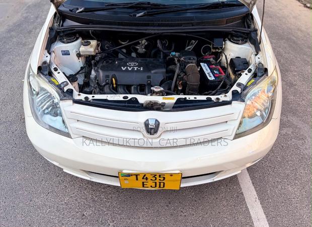Toyota IST 2007 White