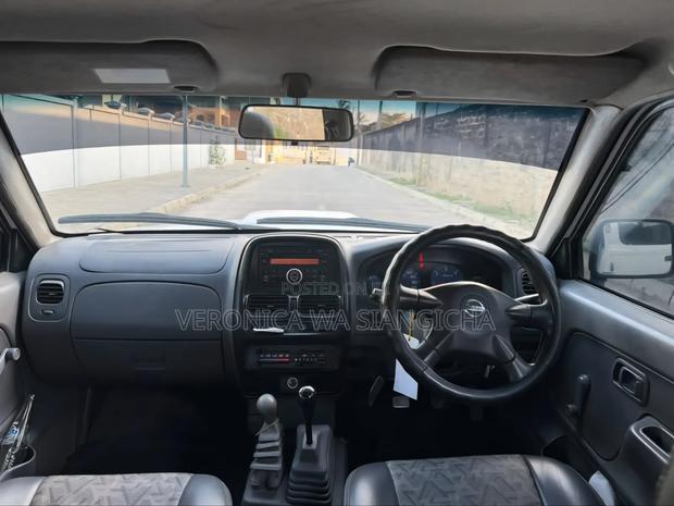 Nissan Hardbody 2019 White