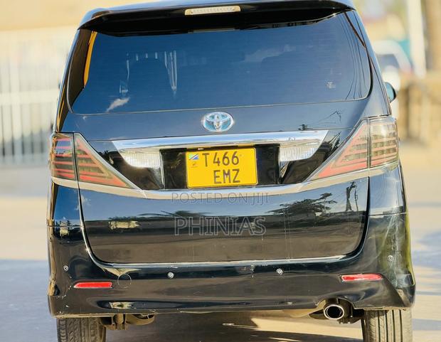 Toyota Alphard 2010 Black