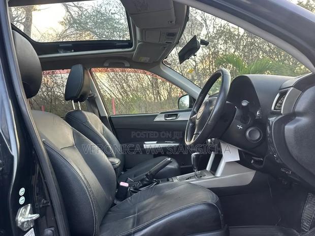 Subaru Forester 2010 Black