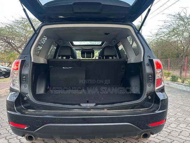 Subaru Forester 2010 Black
