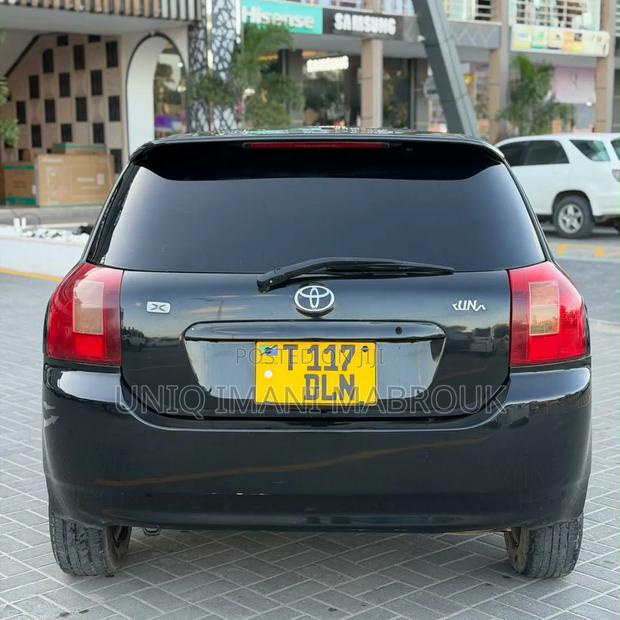 Toyota Corolla RunX 2002 Black