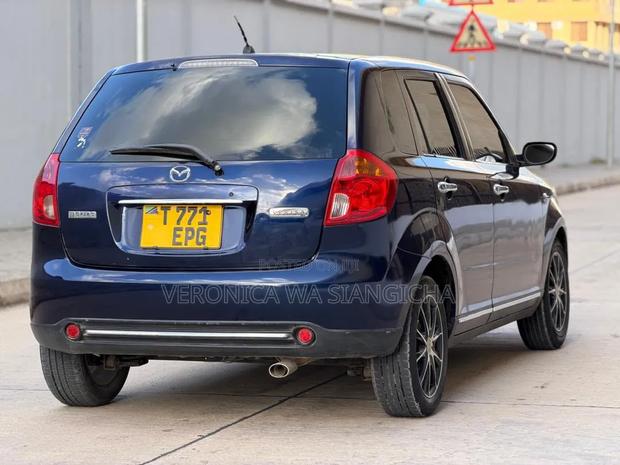 Mazda Verisa 2006 Blue