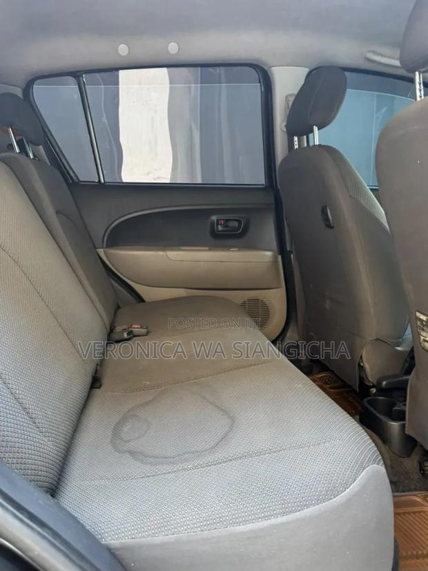 Toyota Passo 2005
