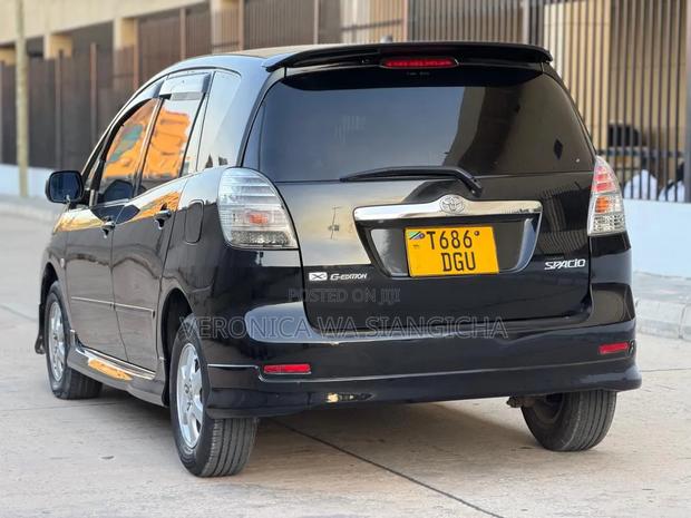 Toyota Corolla Spacio 2004 Black