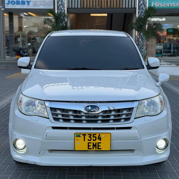 Subaru Forester 2011 White
