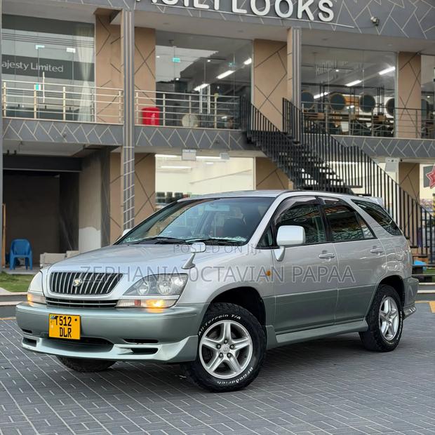 Toyota Harrier 2001 Silver