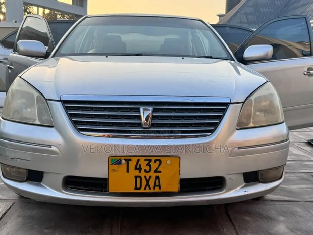 Toyota Premio 2003