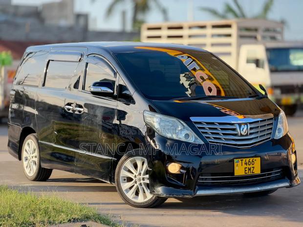 Toyota Alphard 2.5 Petrol FWD 2022 Matt Black