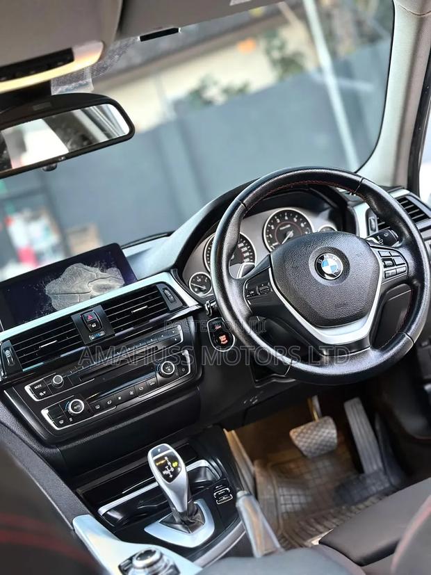 BMW 3 Series 2013 White